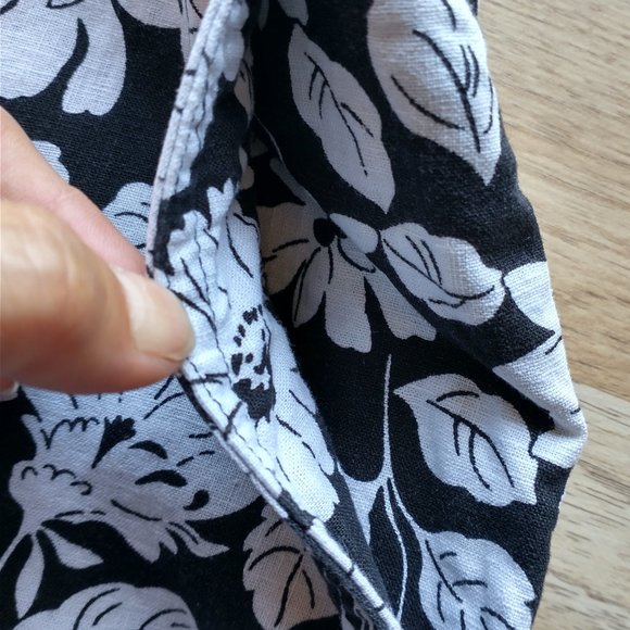 Jones NY Sport Linen Cotton Blend Floral Shorts - Picture 3 of 6